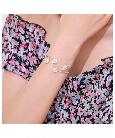 Women's Elegant Three-Dimensional Flower Charm Open Bangle Daisy Sun Flower Multilayer Cuff Bracelet Wedding Party Jewelry Gi...