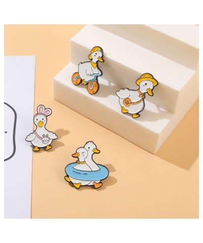 Cute Enamel Duck Lapel Brooch Pin Cartoon Animal Badges Pins Jeans Hats Shirt Backpacks Jackets Clothes Brooches Pins Fashion...